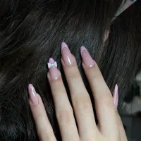 اف آموزش و خدمات ناخن ژل