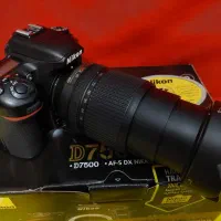 دوربین نیکون D7500 با وسایل جانبی