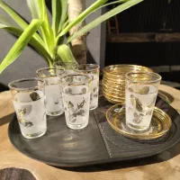سرویس استکان و بشقاب و قالب کیک