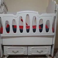 تخت وگهواره کودک