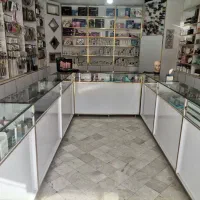 یک سری کامل دکور قفسه و ویترین فروشگاهی