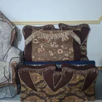 تعداد 8 عدد پشتی باهم کاملا سالم و تمیز