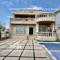 بنای 330 متری/استخردار/بافت شهری