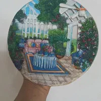 بشقاب دکوراتیو برجسته