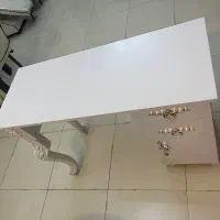 میز ناخن و صندلی اصلاح
