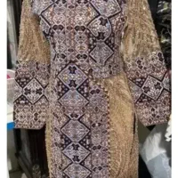 دنبال خیاط لباس بلوچی زنانه هستم