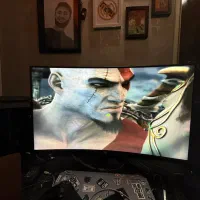 مانیتور ۳۲ اینچ خمیده توییستد مایند درجه یک