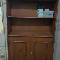 کتابخانه بسیار بزرگ و جادار درحد خیلیی نو