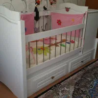تخت و تشک و محافظ تشک  و روتختی نوزادی مخمل خارجی