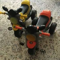 ماشین اسباب بازی چهار چرخ و سه چرخ