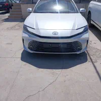 تویوتا کمری لومیر سفید ۲۰۲۵