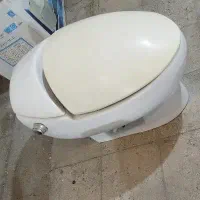 توالت فرنگی سفید