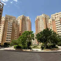 ۱۲۵ متر ۳ خوابه در مجاورت دریاچه چیتگر و ایرانمال