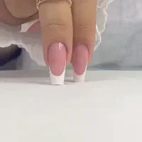 استخدام پدیکوریست حرفه ای