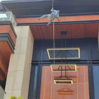 کار در ارتفاع راپل پیچ و رولپلاک نصب سنگ نما