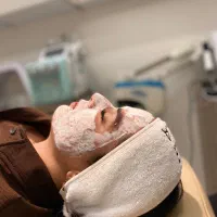 آموزش پاکسازی پوست