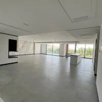 ۱۳۰ متر بازطراحی‌شده ، نور جنوب + ویوی بدون مشرف