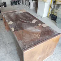 میز ریاست قدیمی