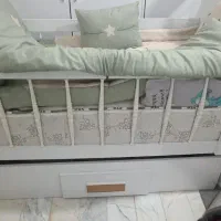 تخت نوزاد نی نی لای لای