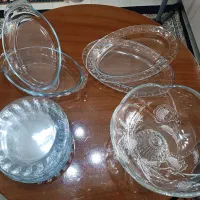 ظروف شیشه ایی