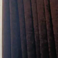شال کنار پرده در حد نو