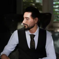 وکیل پایه یک دادگستری و مشاور حقوقی / قبول وکالت