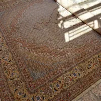 فرش ماهی کرم ۷۰۰ شانه تراکم ۲۵۵۰ اصل