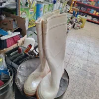 فروش تعدادی چکمه و کفش ایمنی
