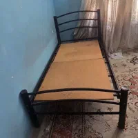 تخت و جاکفشی
