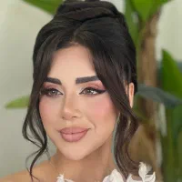 خدمات میکاپ شنیون و اموزش تضمینی