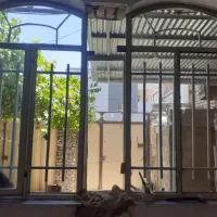 پنجره آهنی