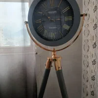 ساعت ایستاده