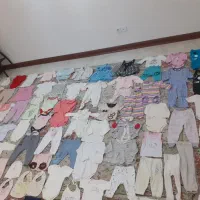 تعدادی لباس نوزاد و کودک