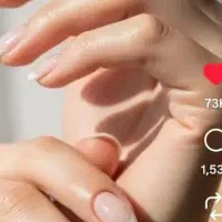 ناخن و مژه کار در منزل برای خانم .جمالزاده توحید