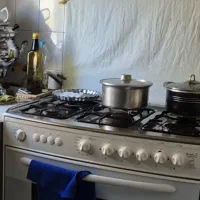 اجاق گاز فر بسیارتمیز تکنو