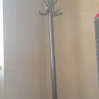 چوب لباسی ایستاده