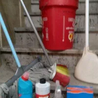 نظافتچی خانم فقط راه پله و پارکینگ تخصصی حرفه ای