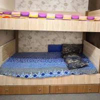 تخت دو طبقه چوبی