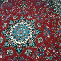 فرش قرمز سالم