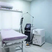 نیازمند پروانه پزشک جهت همکاری با کلینیک لیزر