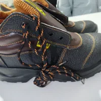 کفش کار|کیف، کفش، کمربند|بجنورد, |دیوار