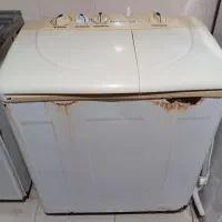 یک ماشین لباسشویی دوقلو نیاز به تعمیر