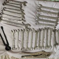 ابزارآلات آچار ،انبردست .انبرکلاغی