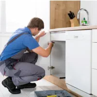 تعمیرات‌ وخرده‌کاری‌.کابینت وکمد شرق‌تهران