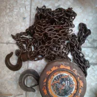 جرثقیل یک تن بسیار کم کار