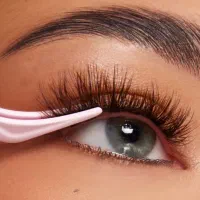 مژه کار و ناخن کار حرفه ای