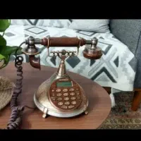 تلفن همراه میز