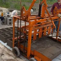 دستگاه بلوک زنی پنج ردیفه