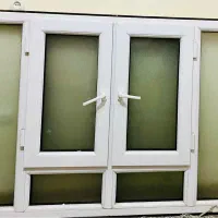 پنجره دوجداره به همراه توری  ابعاد ۱۱۵ در ۱۹۵