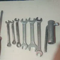 آچار و چکش پیچ گوشتی